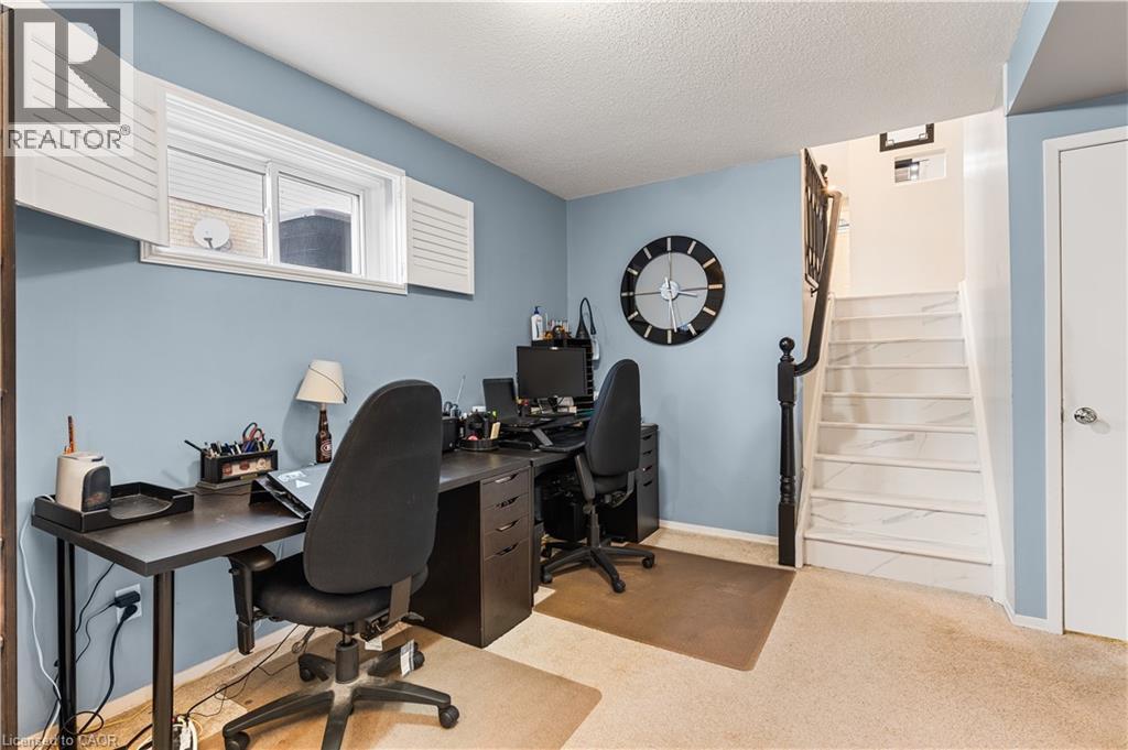 253 Benesfort Crescent, Kitchener, Ontario  N2N 3B5 - Photo 24 - 40782340