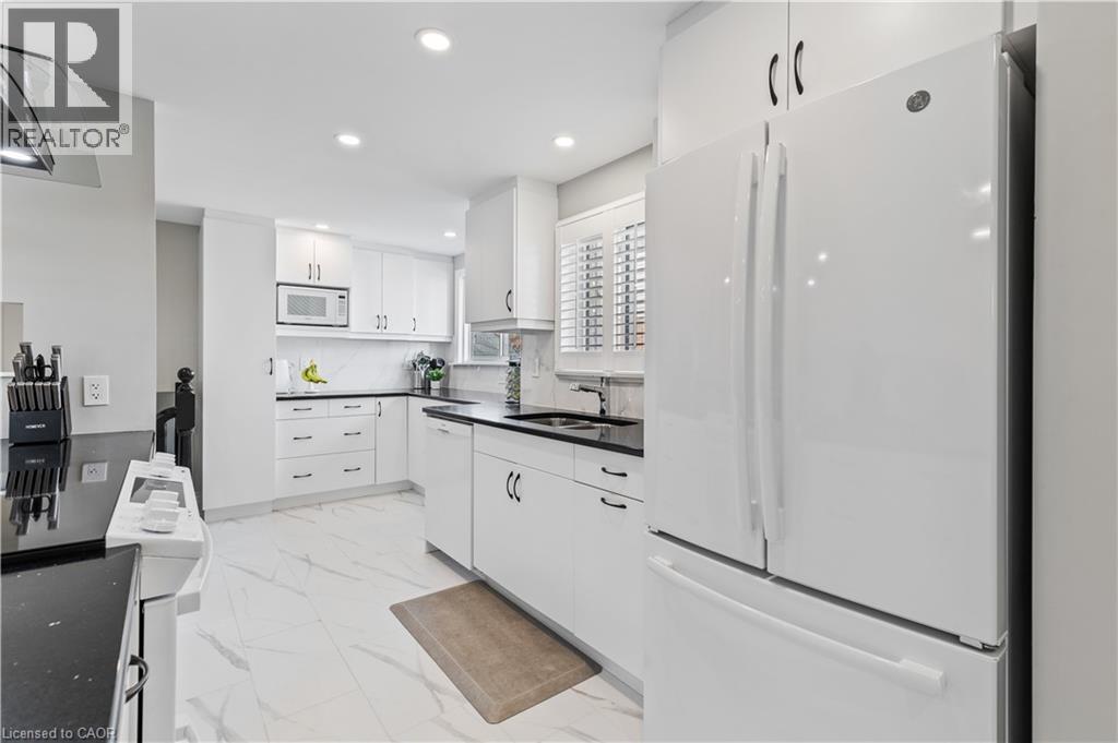 253 Benesfort Crescent, Kitchener, Ontario  N2N 3B5 - Photo 8 - 40782340