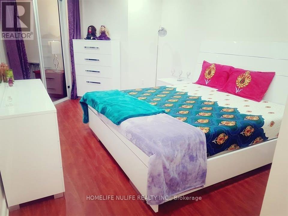 1708 - 26 Hanover Road, Brampton, Ontario  L6S 4T2 - Photo 4 - W12485069