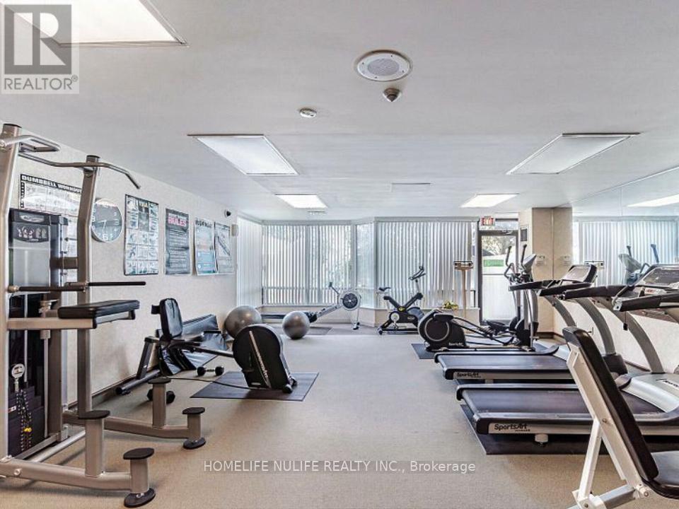 1708 - 26 Hanover Road, Brampton, Ontario  L6S 4T2 - Photo 8 - W12485069