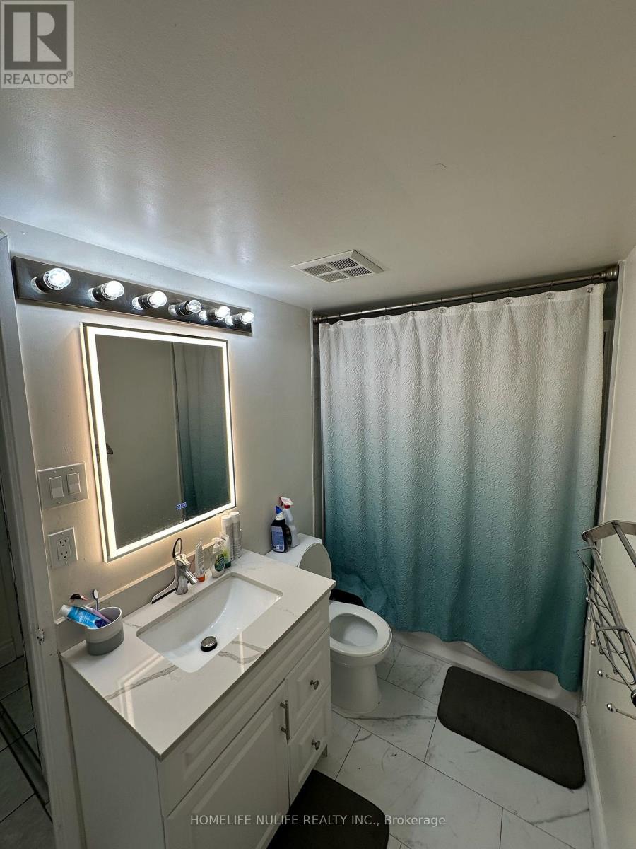 1708 - 26 Hanover Road, Brampton, Ontario  L6S 4T2 - Photo 9 - W12485069