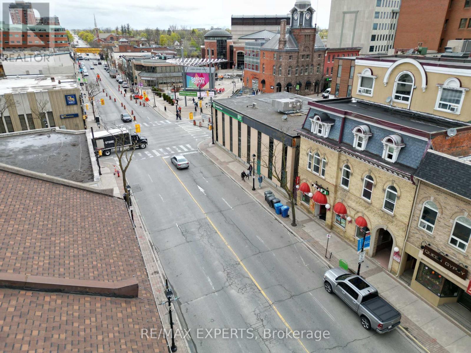 204 - 8 Main Street S, Brampton, Ontario  L6W 2C3 - Photo 2 - W12485078