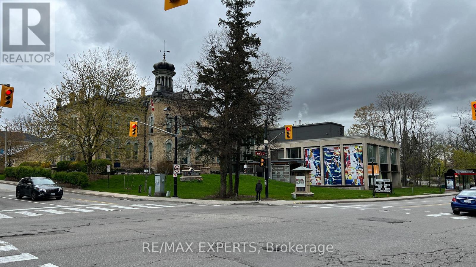 204 - 8 Main Street S, Brampton, Ontario  L6W 2C3 - Photo 5 - W12485078