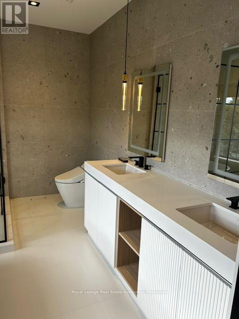 1006 Garrard Avenue, Mississauga, Ontario  L5E 1L5 - Photo 29 - W12485079