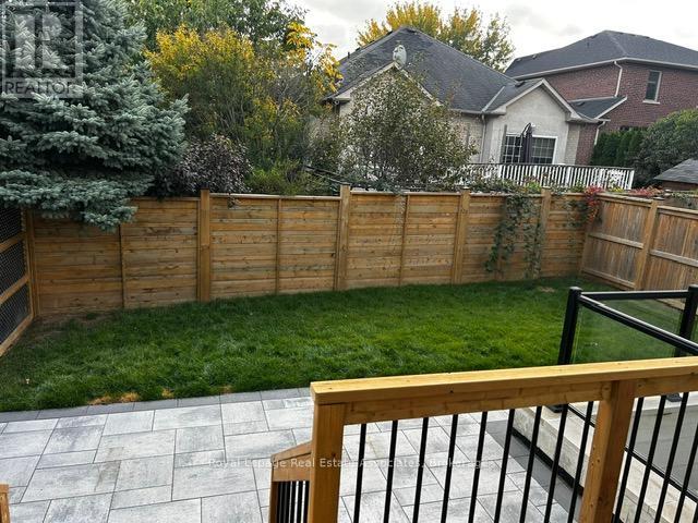 1006 Garrard Avenue, Mississauga, Ontario  L5E 1L5 - Photo 34 - W12485079