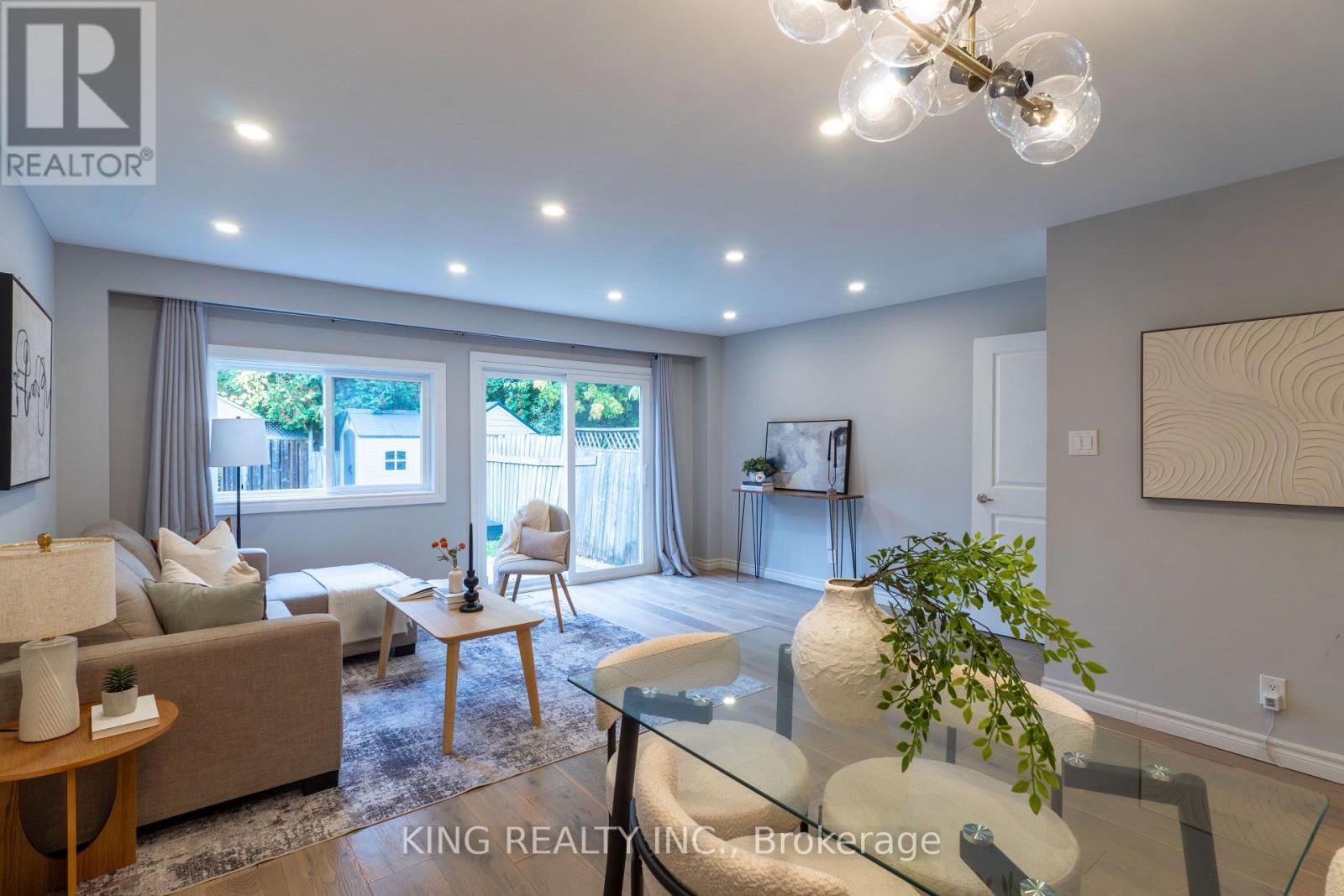 4 - 141 Ripley Court, Oakville, Ontario  L6H 1H2 - Photo 11 - W12485080