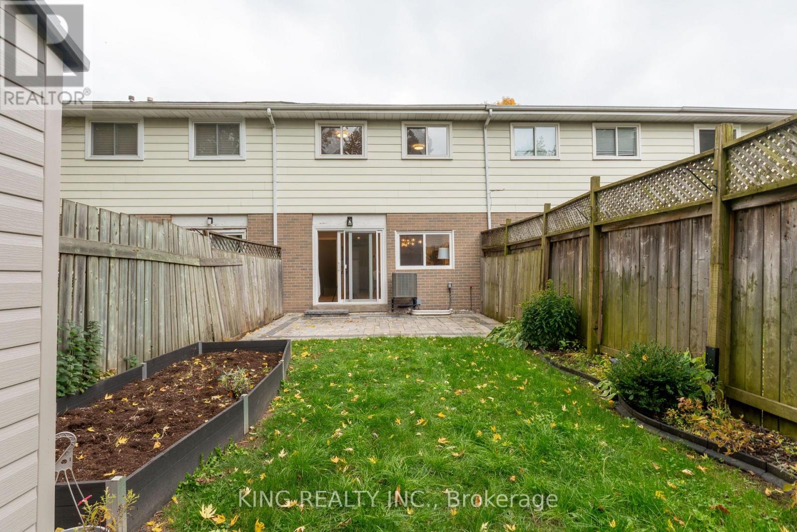 4 - 141 Ripley Court, Oakville, Ontario  L6H 1H2 - Photo 41 - W12485080