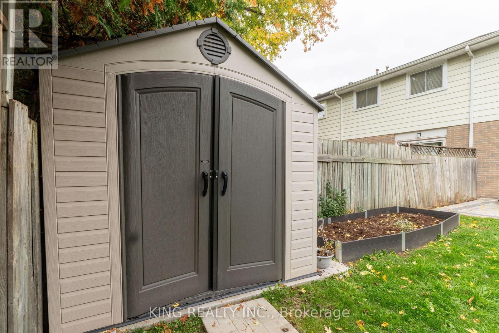 4 - 141 Ripley Court, Oakville, Ontario  L6H 1H2 - Photo 42 - W12485080