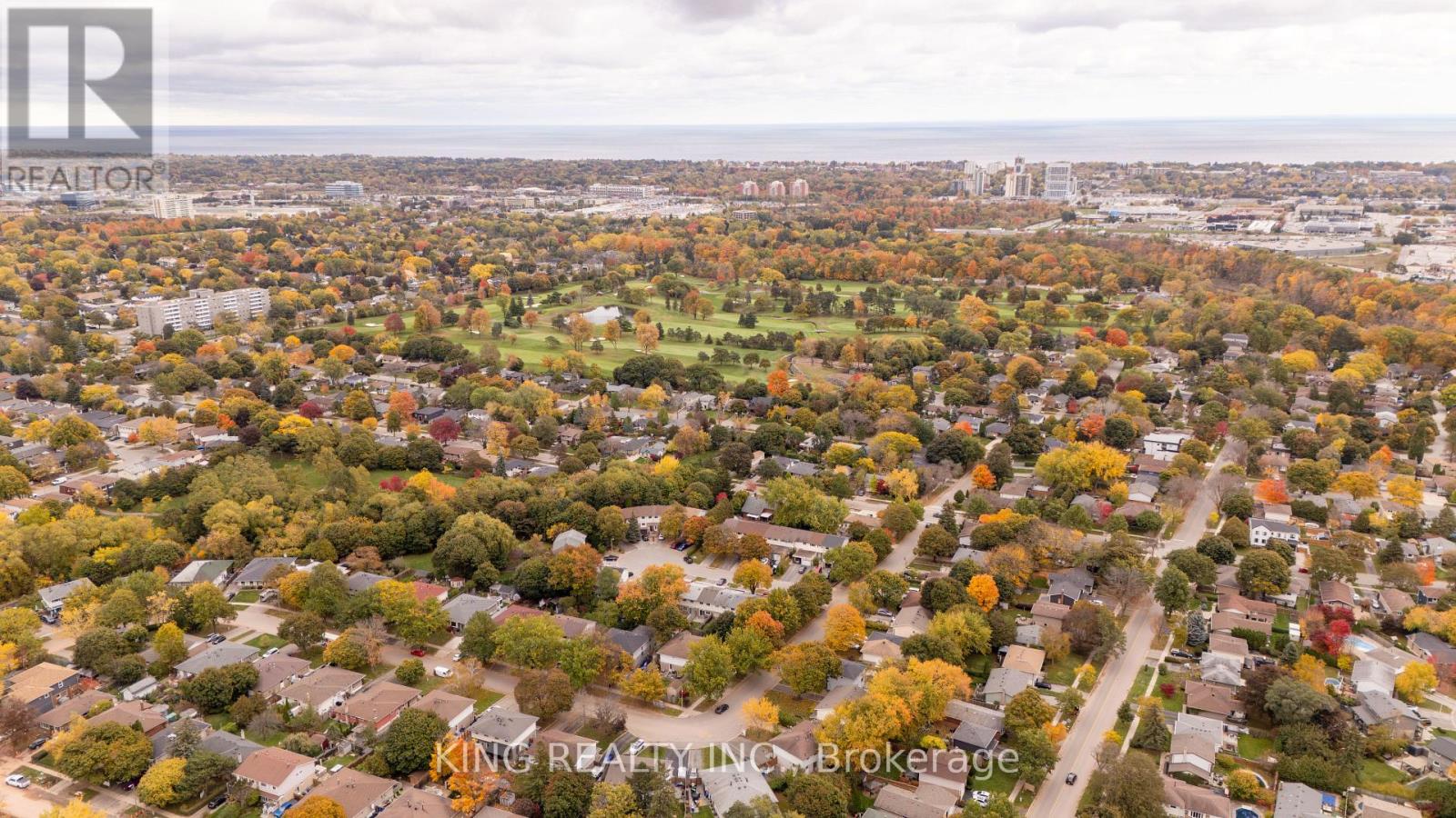 4 - 141 Ripley Court, Oakville, Ontario  L6H 1H2 - Photo 50 - W12485080