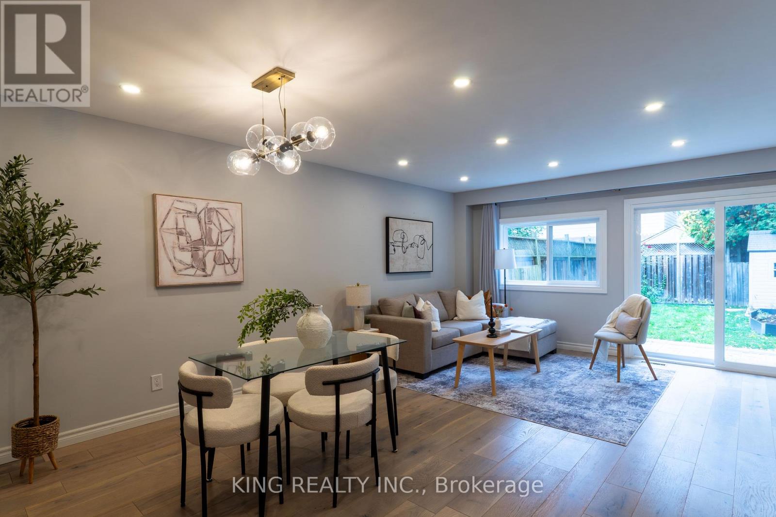 4 - 141 Ripley Court, Oakville, Ontario  L6H 1H2 - Photo 9 - W12485080