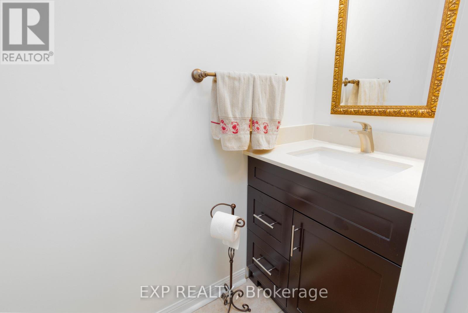 32 Fireside Drive, Brampton, Ontario  L7A 1P2 - Photo 19 - W12485081