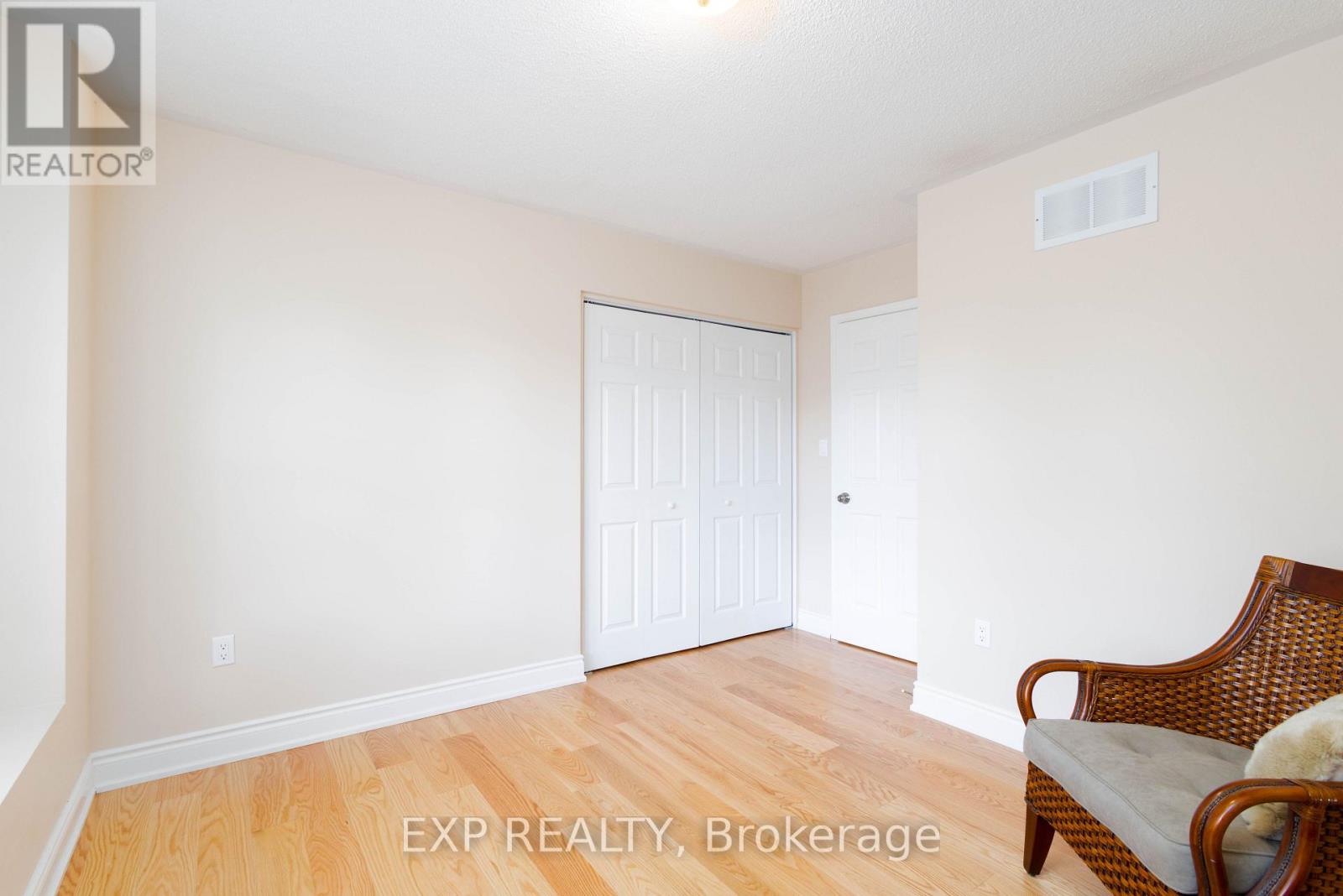 32 Fireside Drive, Brampton, Ontario  L7A 1P2 - Photo 29 - W12485081