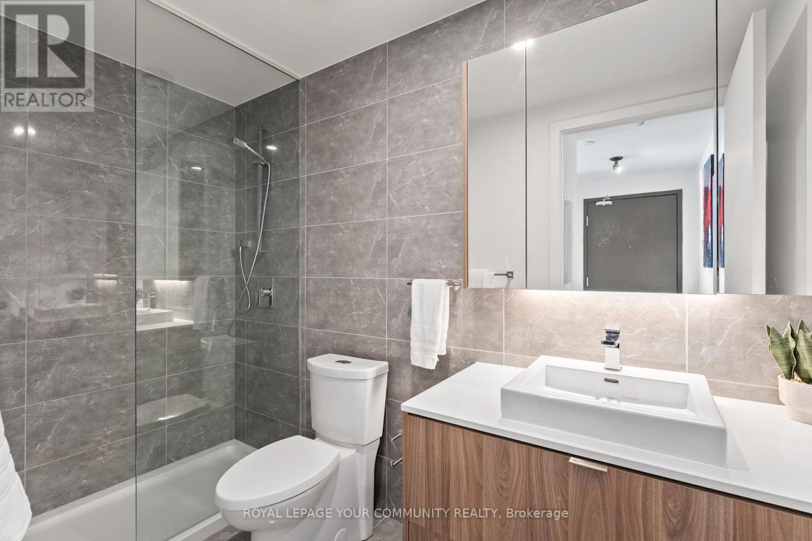 325 - 7 Smith Crescent, Toronto, Ontario  M8Z 0G3 - Photo 15 - W12485084