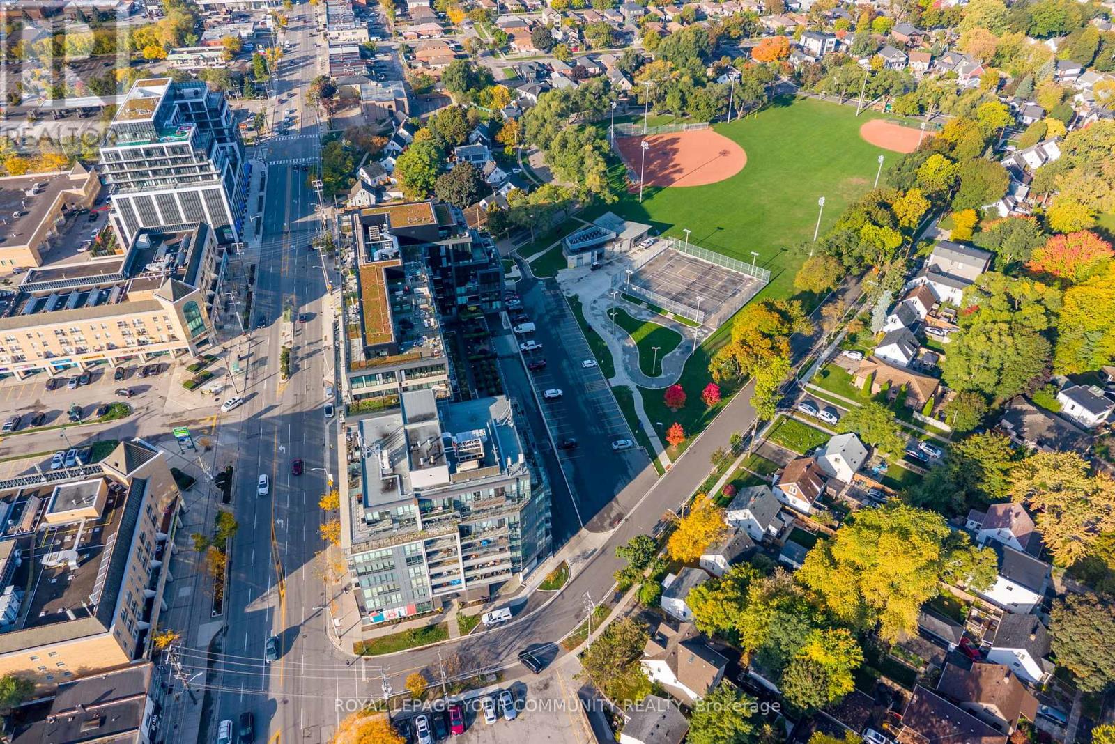 325 - 7 Smith Crescent, Toronto, Ontario  M8Z 0G3 - Photo 2 - W12485084