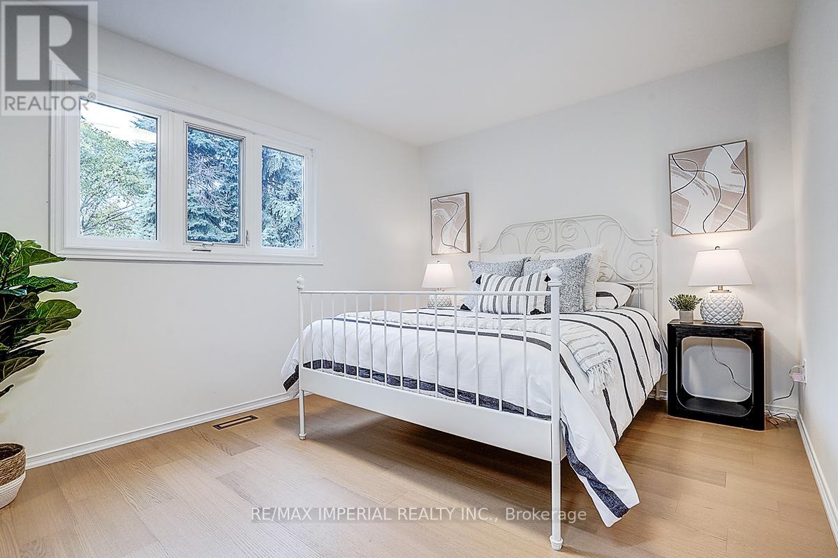 48 - 460 Bristol Road W, Mississauga, Ontario  L5R 3P6 - Photo 13 - W12485090