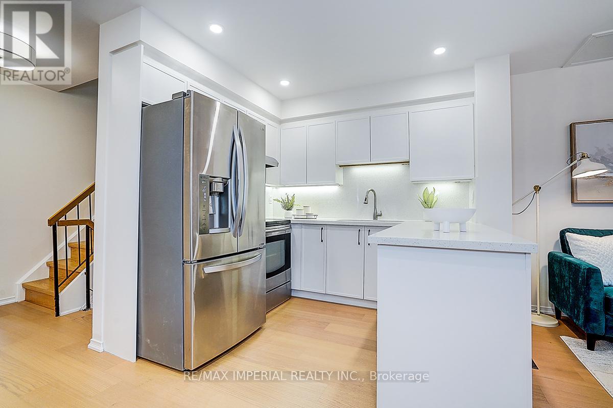 48 - 460 Bristol Road W, Mississauga, Ontario  L5R 3P6 - Photo 8 - W12485090