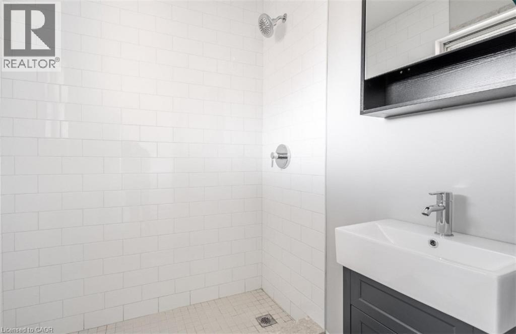 81 Gibson Avenue Unit# 2, Hamilton, Ontario  L8L 6J9 - Photo 11 - 40778936