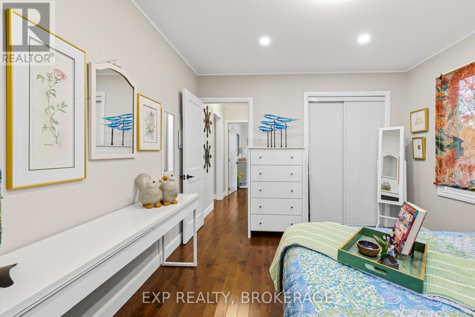 215 Victoria Avenue, Gananoque, Ontario  K7G 2S3 - Photo 11 - X12485124