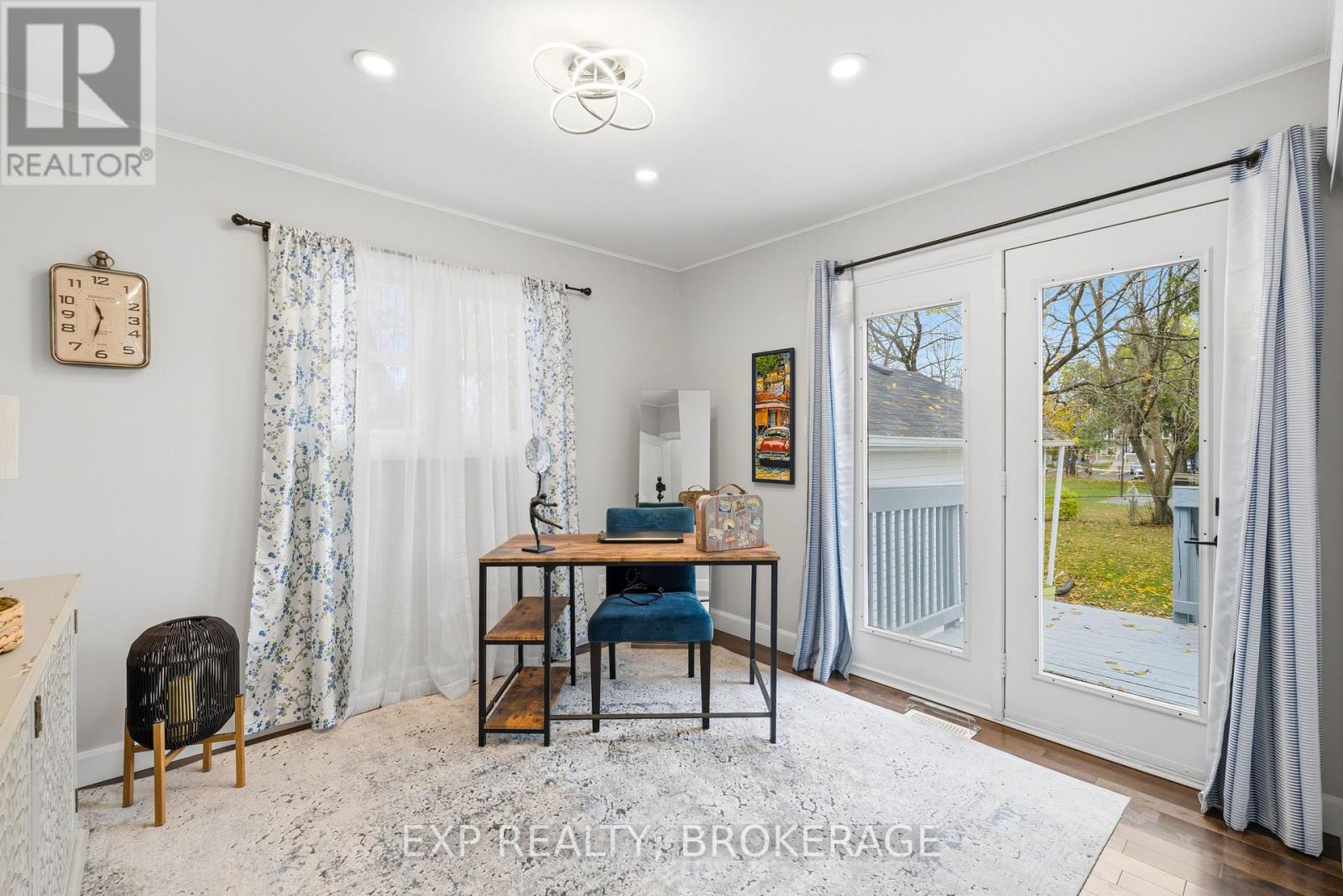 215 Victoria Avenue, Gananoque, Ontario  K7G 2S3 - Photo 14 - X12485124