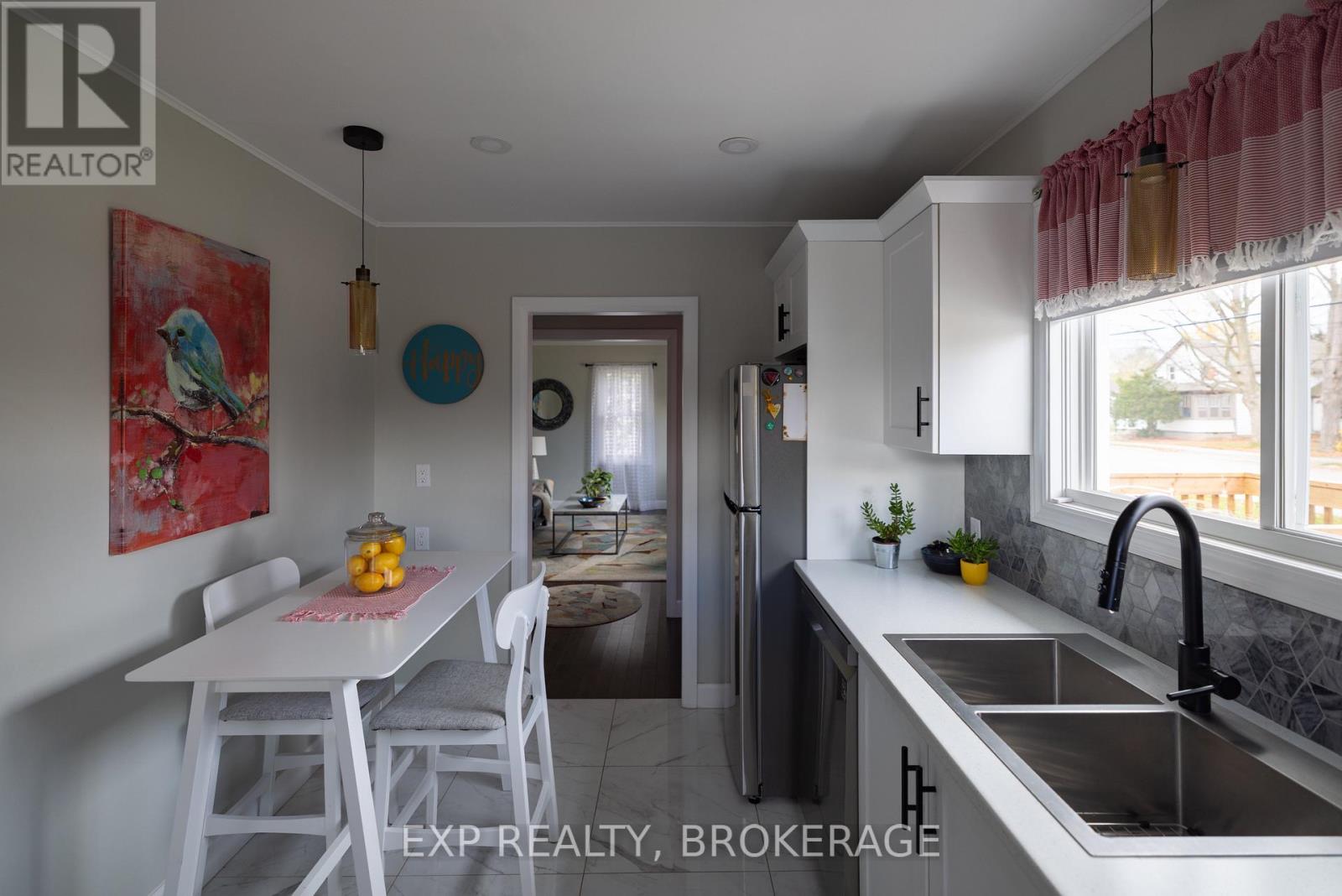 215 Victoria Avenue, Gananoque, Ontario  K7G 2S3 - Photo 37 - X12485124