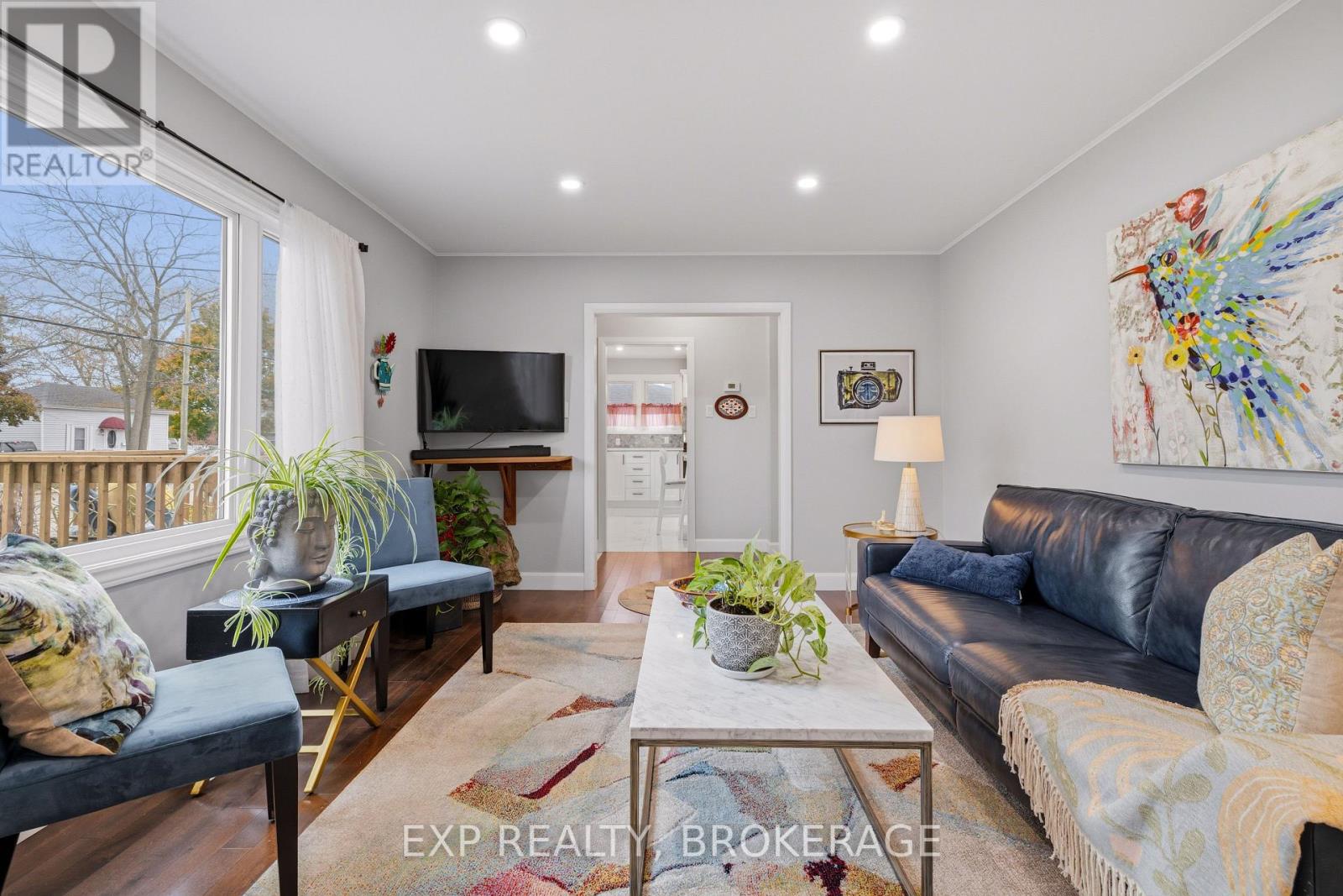 215 Victoria Avenue, Gananoque, Ontario  K7G 2S3 - Photo 8 - X12485124