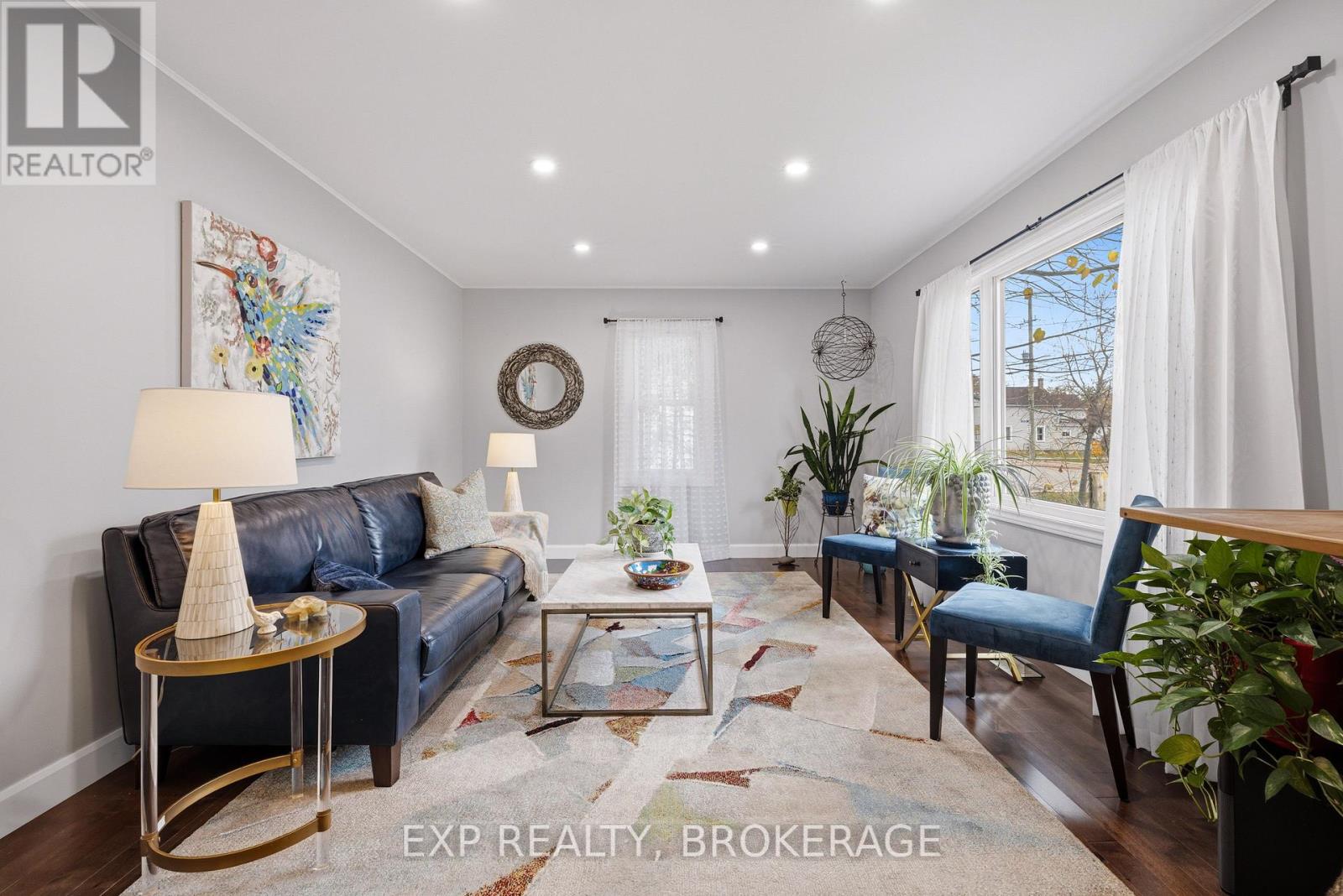 215 Victoria Avenue, Gananoque, Ontario  K7G 2S3 - Photo 9 - X12485124