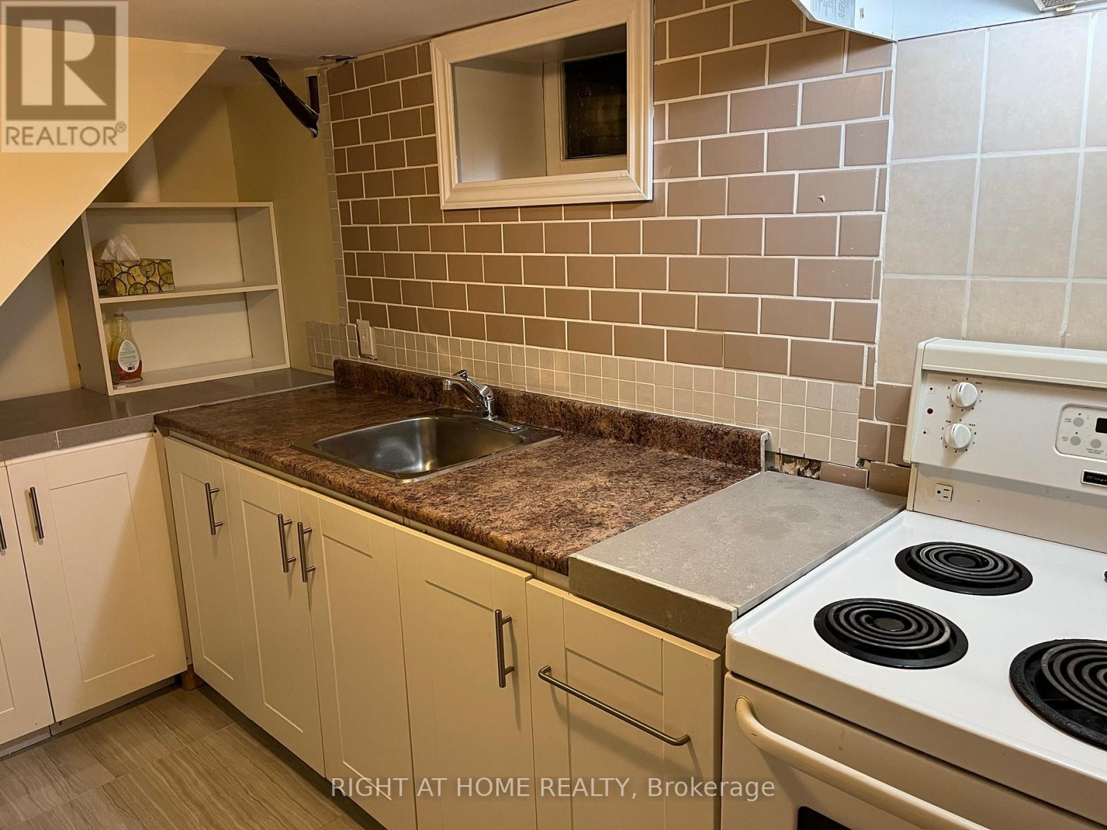 Basement - 35 Commonwealth Avenue, Toronto, Ontario  M1K 4K1 - Photo 7 - E12453622