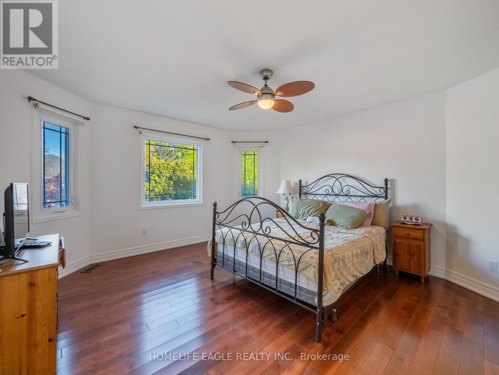 55 Attridge Drive, Aurora, Ontario  L4G 6J4 - Photo 14 - N12481419