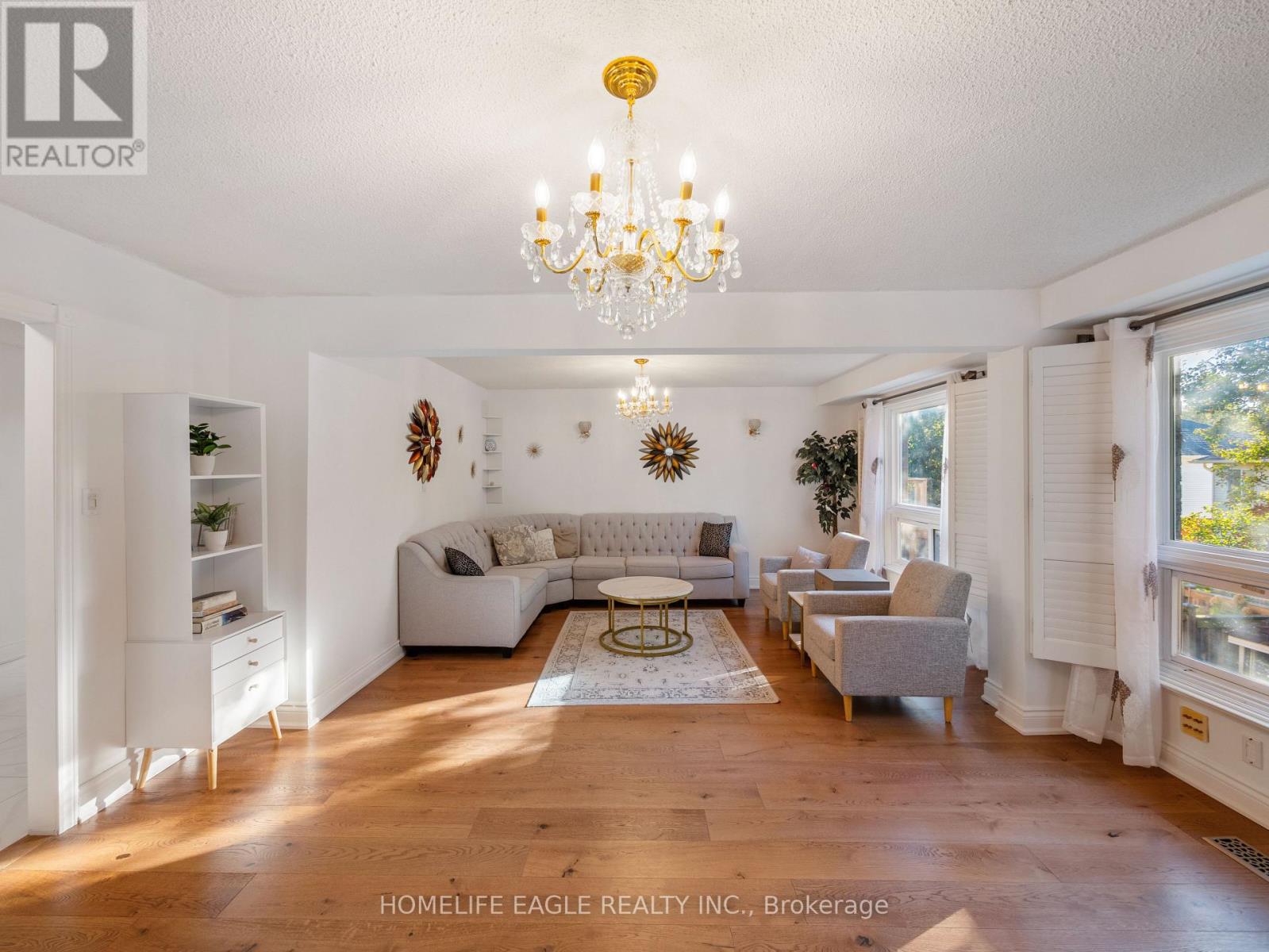 55 Attridge Drive, Aurora, Ontario  L4G 6J4 - Photo 5 - N12481419