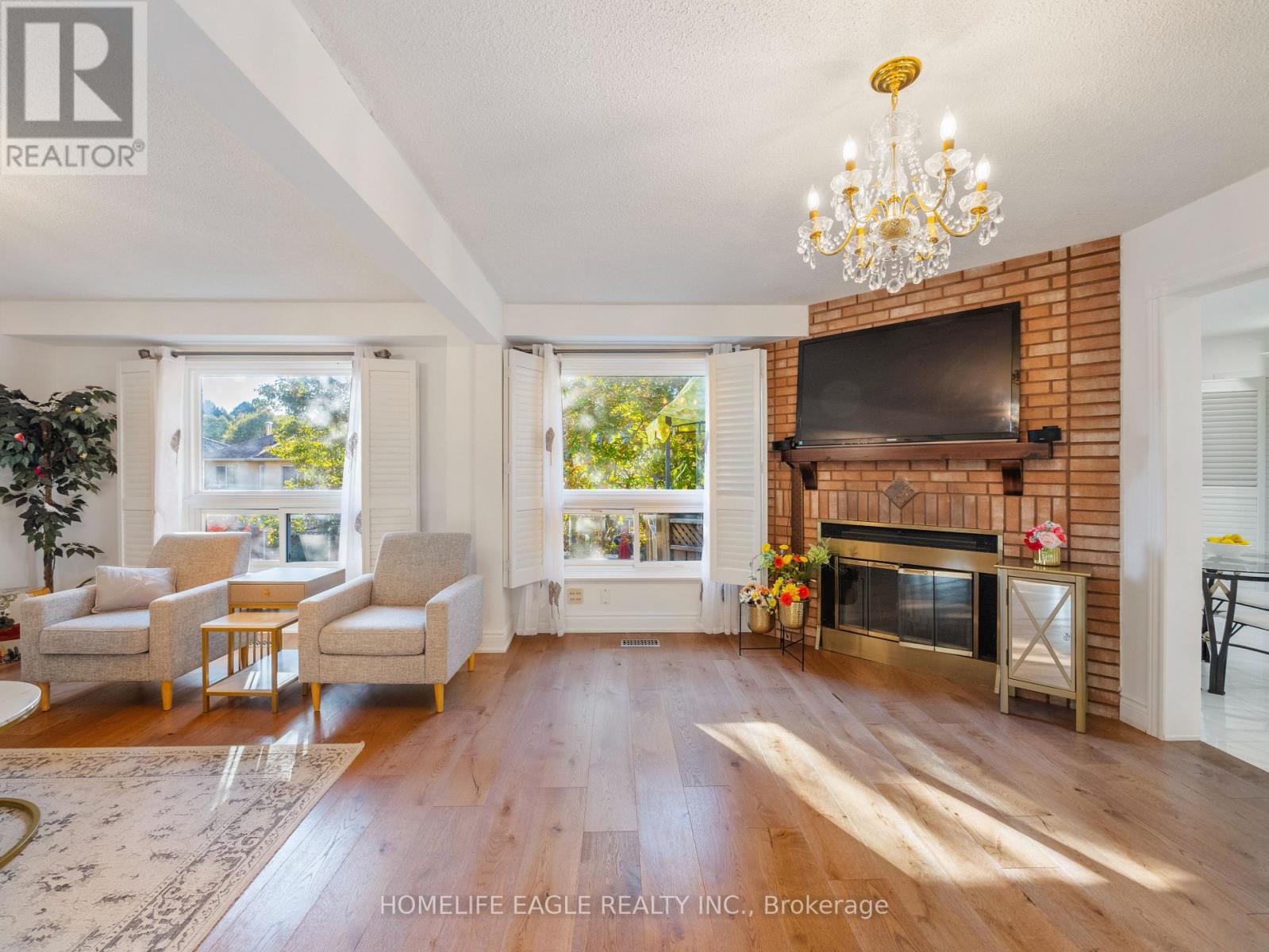 55 Attridge Drive, Aurora, Ontario  L4G 6J4 - Photo 7 - N12481419