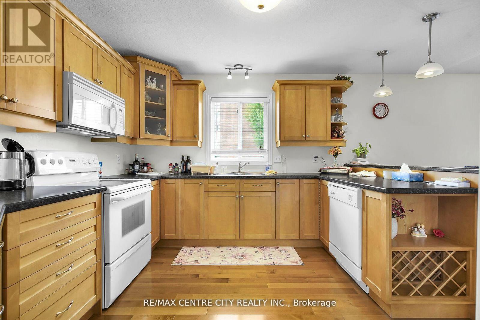 1307 Nicole Avenue, London North, Ontario  N5X 4M7 - Photo 10 - X12485138