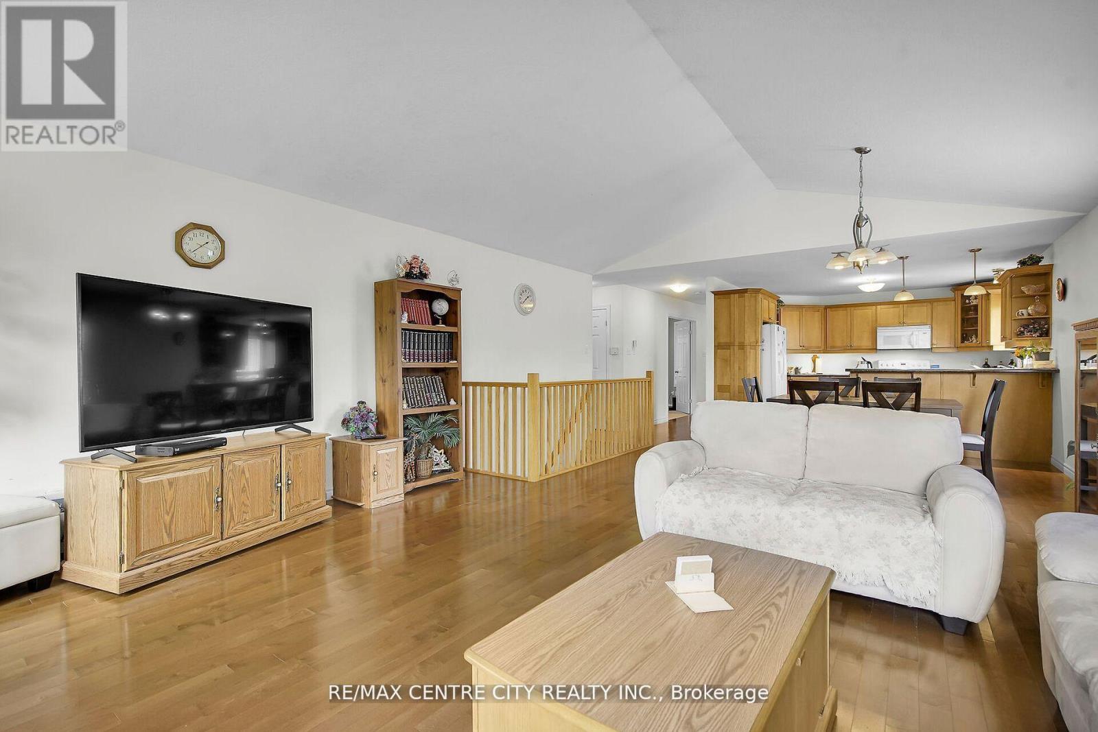 1307 Nicole Avenue, London North, Ontario  N5X 4M7 - Photo 23 - X12485138