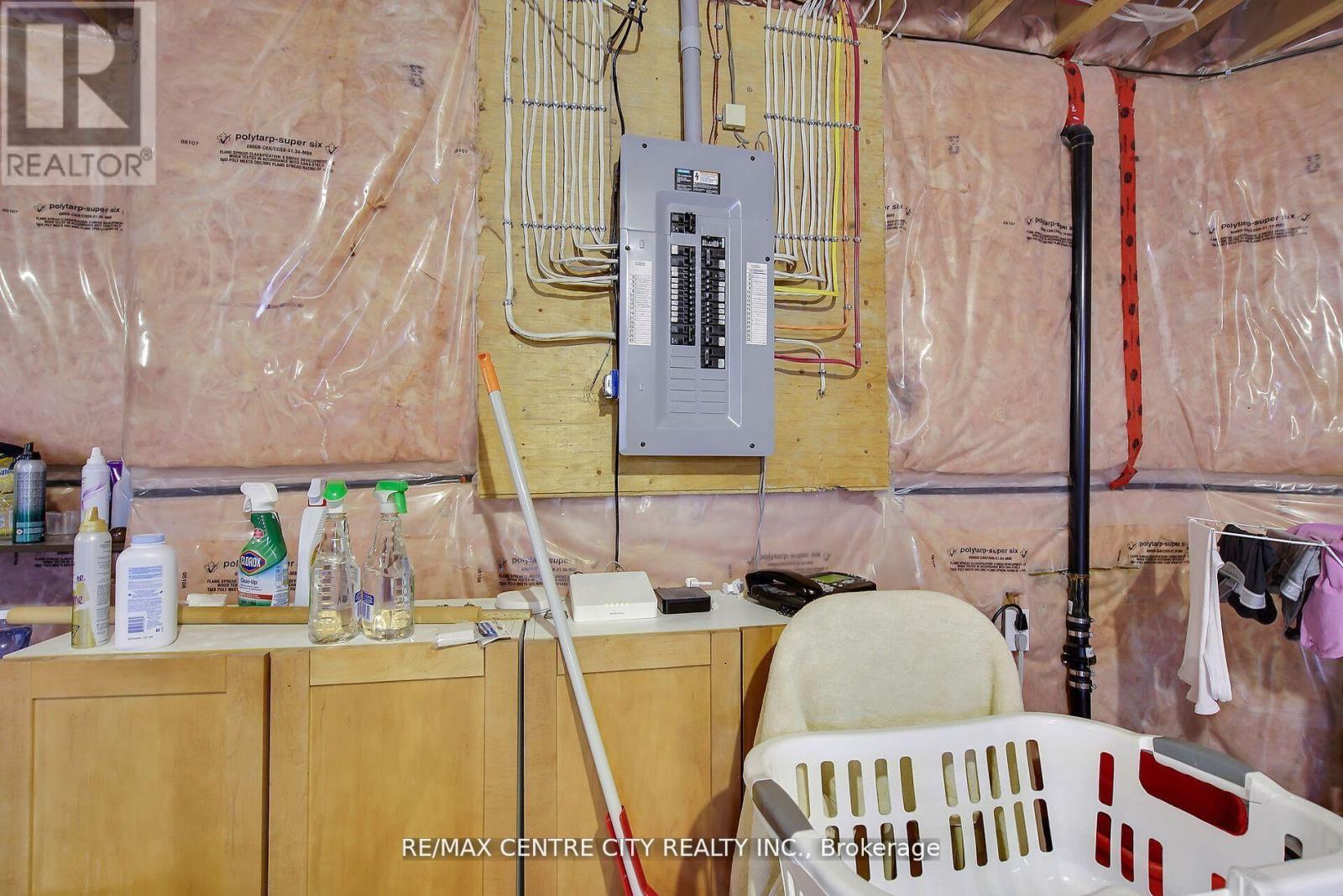 1307 Nicole Avenue, London North, Ontario  N5X 4M7 - Photo 32 - X12485138