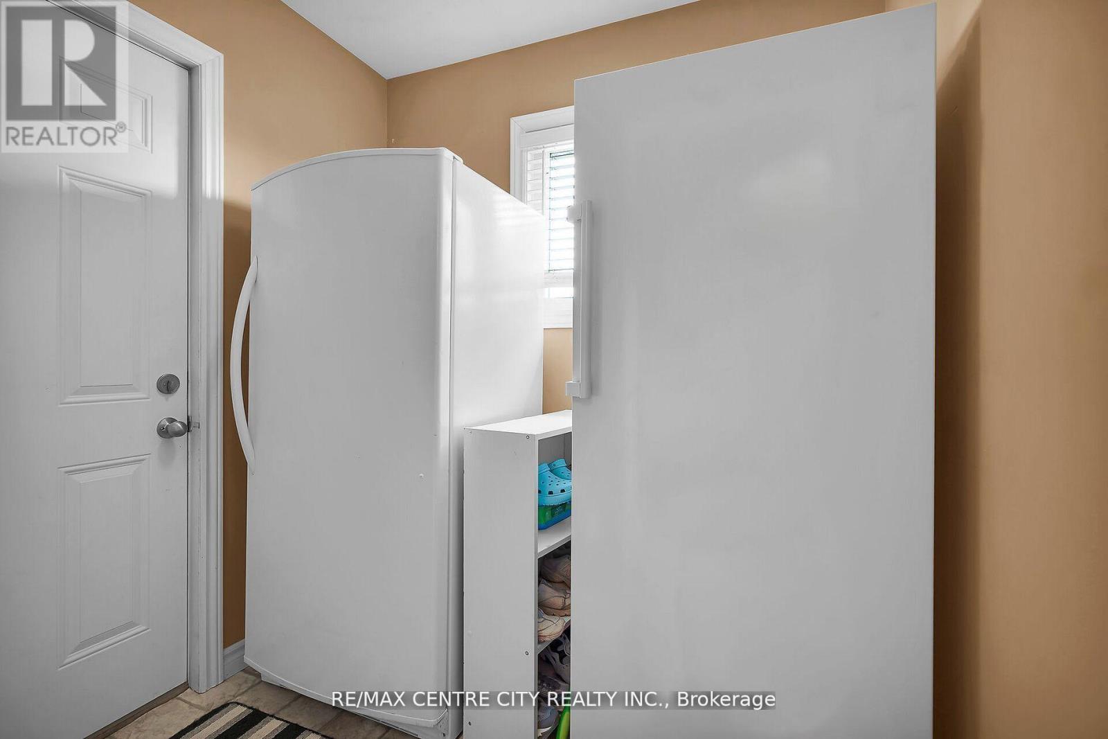 1307 Nicole Avenue, London North, Ontario  N5X 4M7 - Photo 7 - X12485138