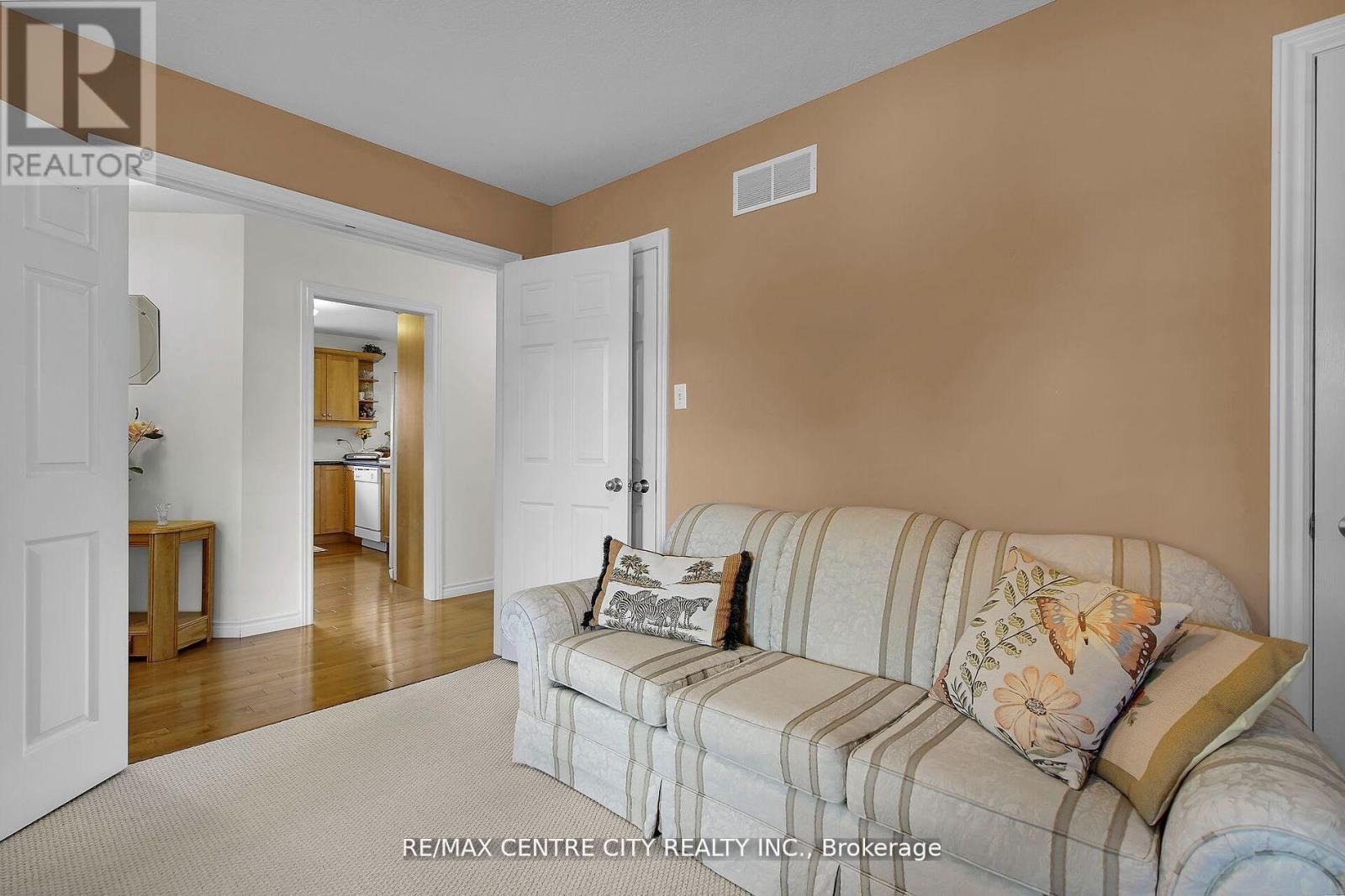 1307 Nicole Avenue, London North, Ontario  N5X 4M7 - Photo 9 - X12485138