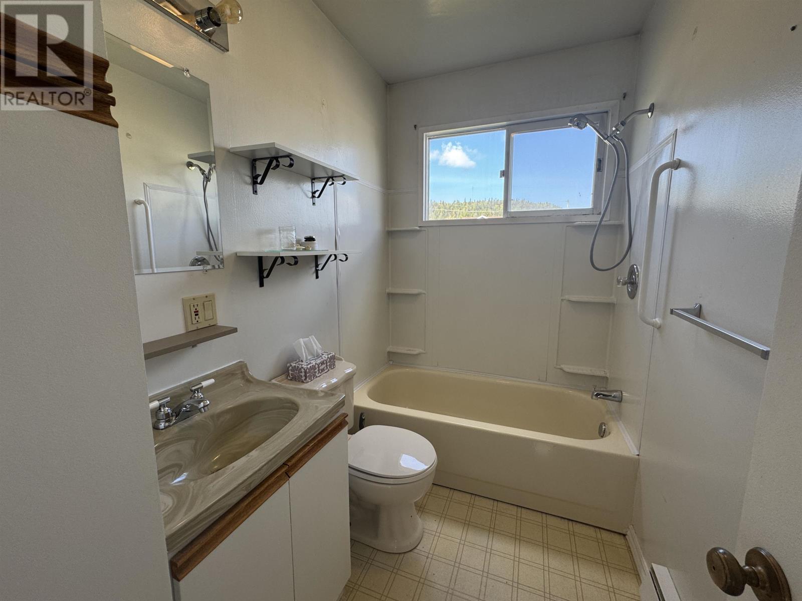 115 Warbler Drive, Manitouwadge, Ontario  P0T 2C0 - Photo 12 - TB252930