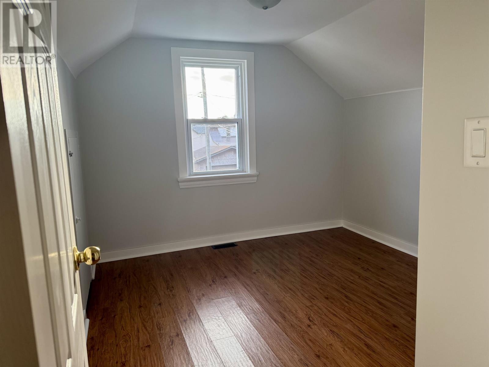 832 Mclaughlin Street, Thunder Bay, Ontario  P7C 3B9 - Photo 11 - TB253204