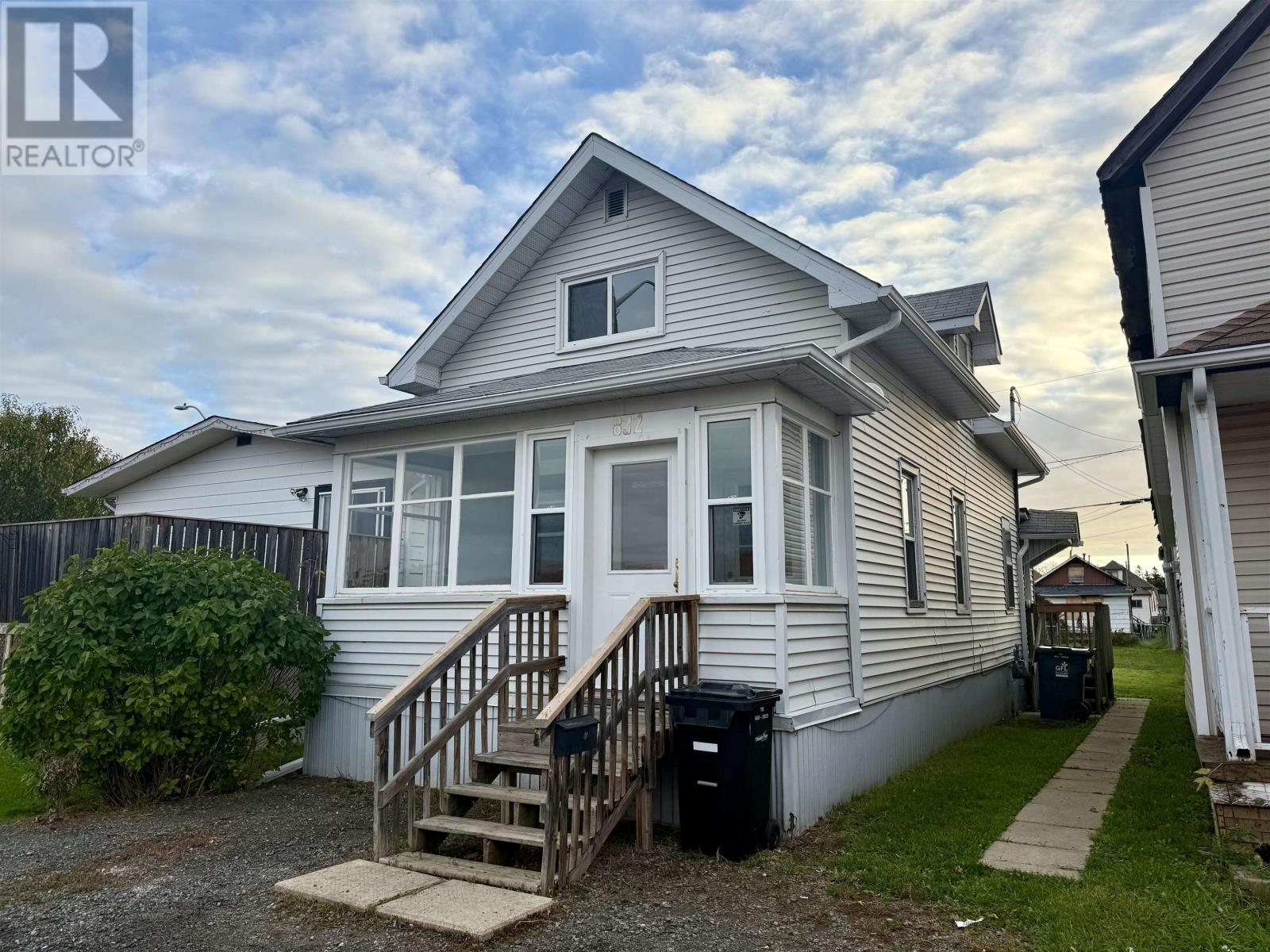 832 Mclaughlin Street, Thunder Bay, Ontario  P7C 3B9 - Photo 2 - TB253204