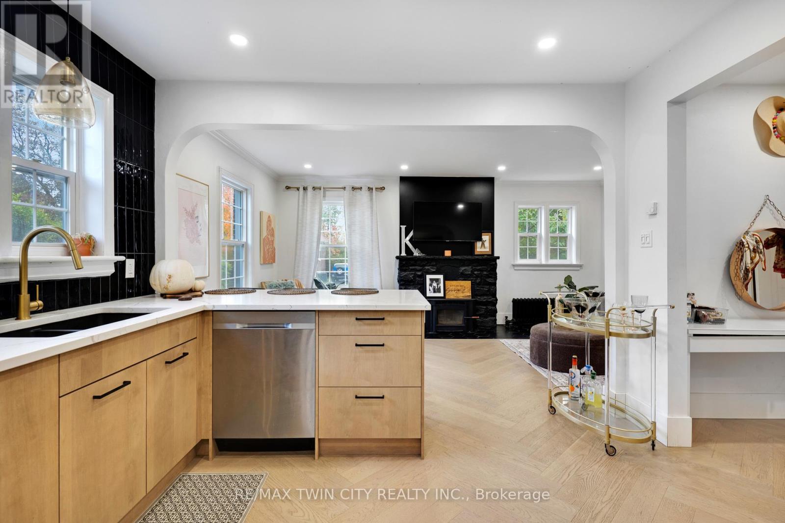 360 Luella Street, Kitchener, Ontario  N2H 2J4 - Photo 18 - X12485086