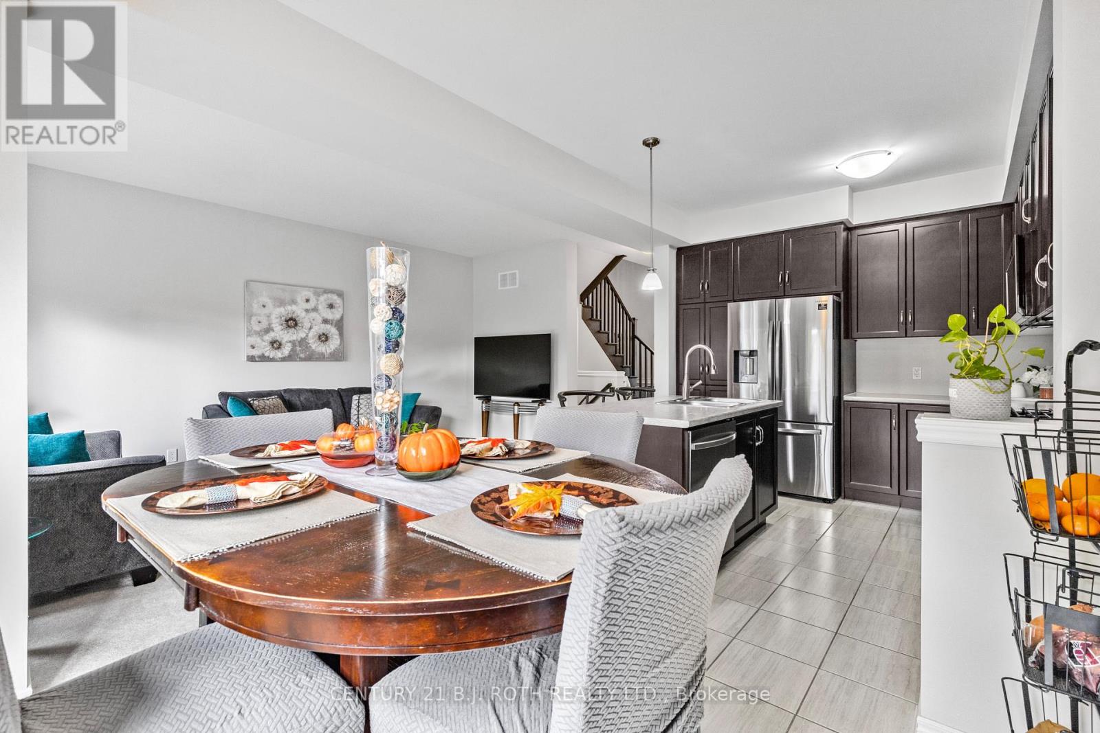 66 Severino Circle, West Lincoln (Smithville), Ontario  L0R 2A0 - Photo 14 - X12485096