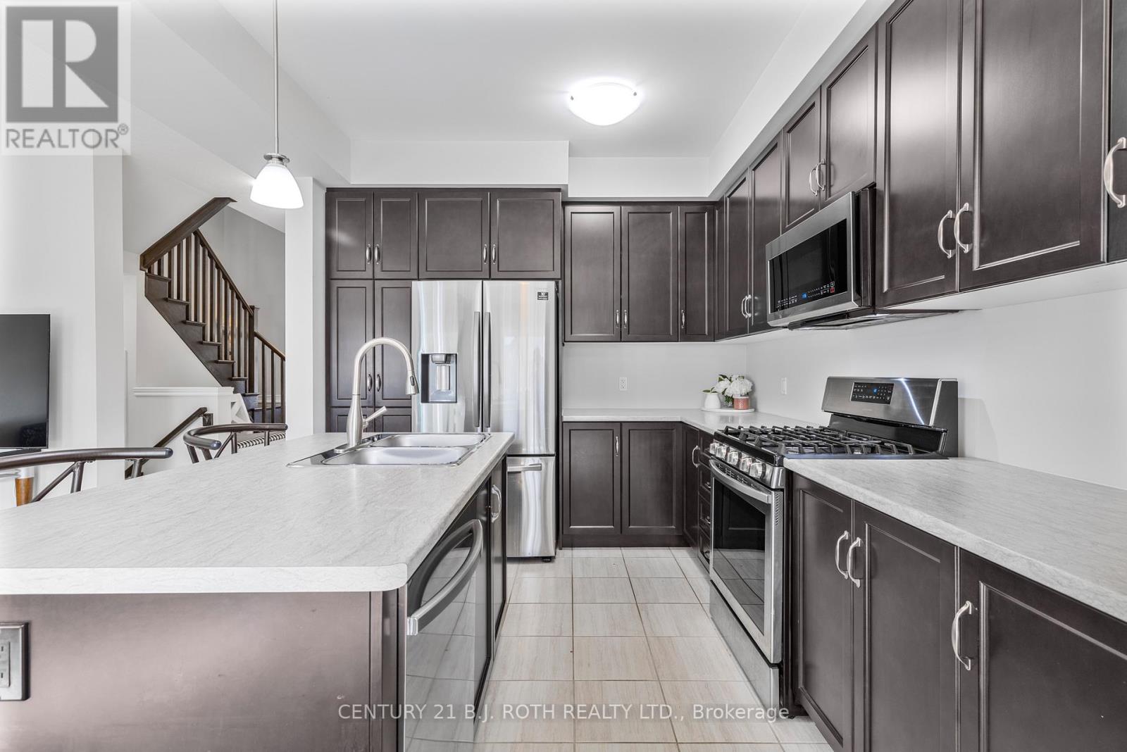 66 Severino Circle, West Lincoln (Smithville), Ontario  L0R 2A0 - Photo 9 - X12485096