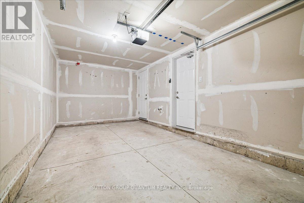 105 - 590 North Service Road, Hamilton, Ontario  L8E 0K5 - Photo 33 - X12485100