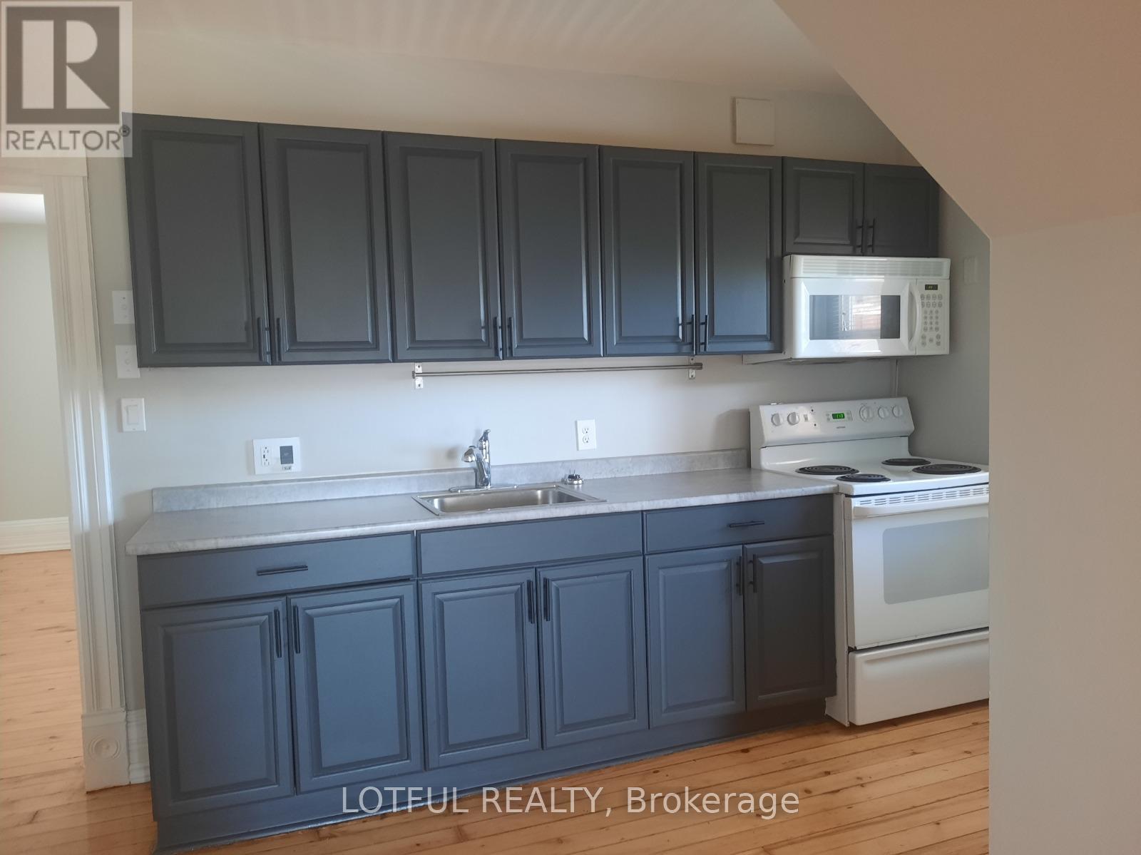 2 - 2084 Dundas Street, Edwardsburgh/cardinal, Ontario  K0E 1E0 - Photo 6 - X12485152