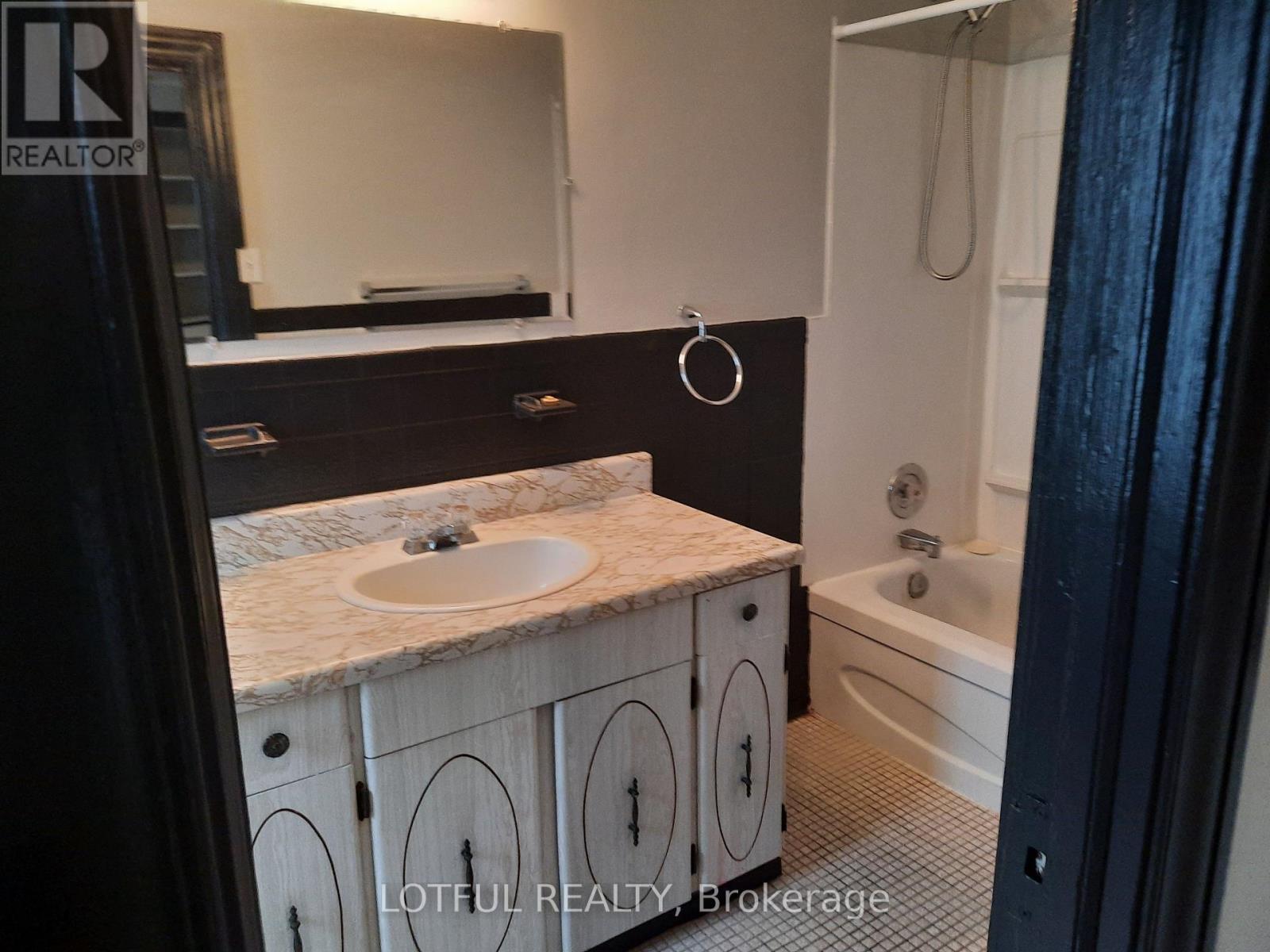 5 - 31 Main Street, North Dundas, Ontario  L9H 2P7 - Photo 25 - X12485158