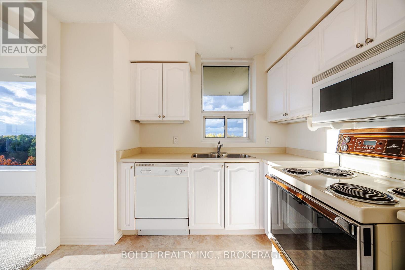 809 - 81 Scott Street, St. Catharines, Ontario  L2N 7L5 - Photo 9 - X12485120