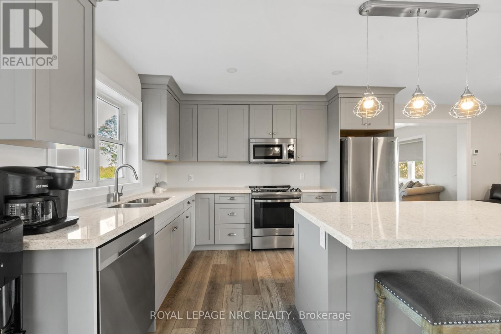 2 - 4692 Gilmore Road, Fort Erie, Ontario  L0S 1N0 - Photo 5 - X12485129