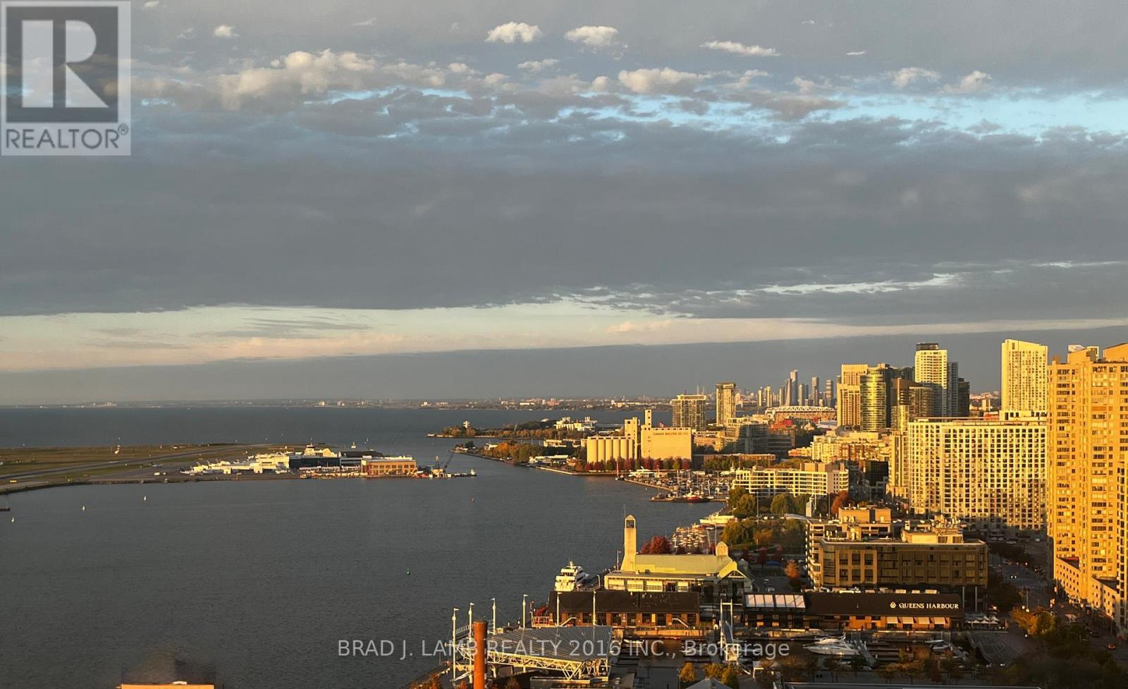 2911 - 99 Harbour Square, Toronto, Ontario  M5J 2H2 - Photo 17 - C12468919