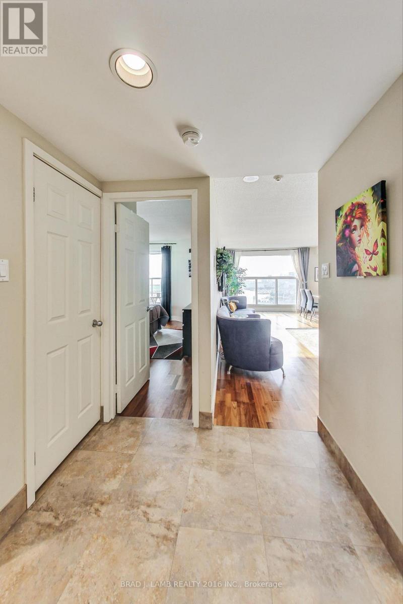 2911 - 99 Harbour Square, Toronto, Ontario  M5J 2H2 - Photo 6 - C12468919