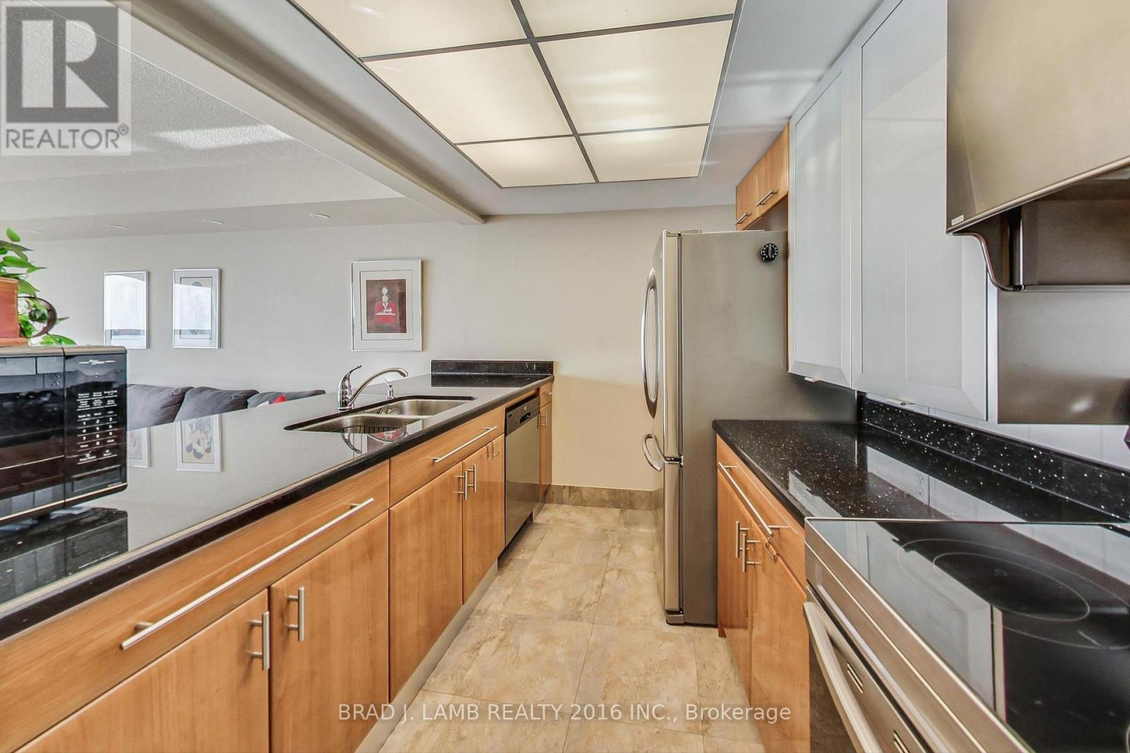 2911 - 99 Harbour Square, Toronto, Ontario  M5J 2H2 - Photo 5 - C12468919