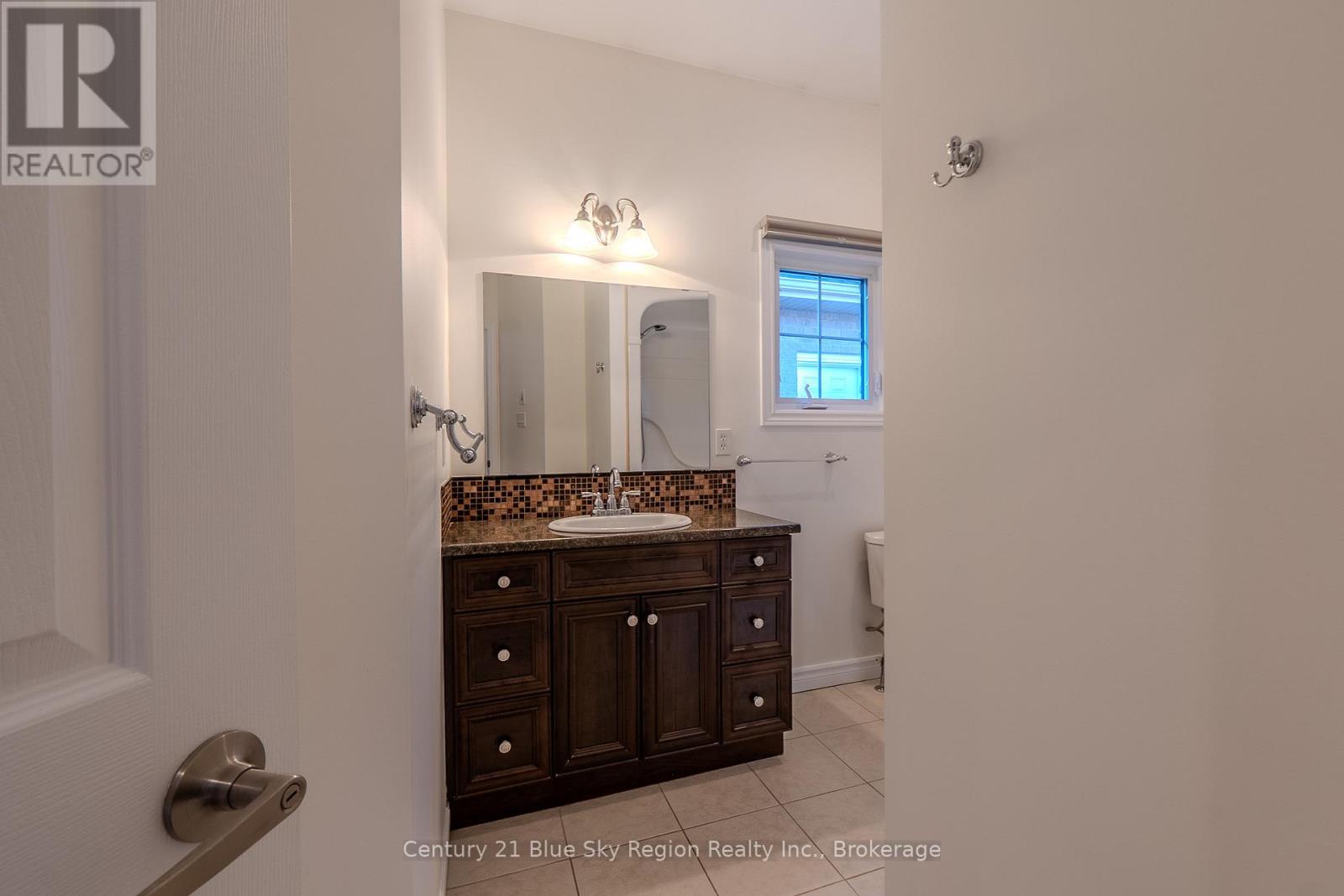 30 - 1134 Premier Road, North Bay, Ontario P1A 2J1 - Photo 27 - X12485142